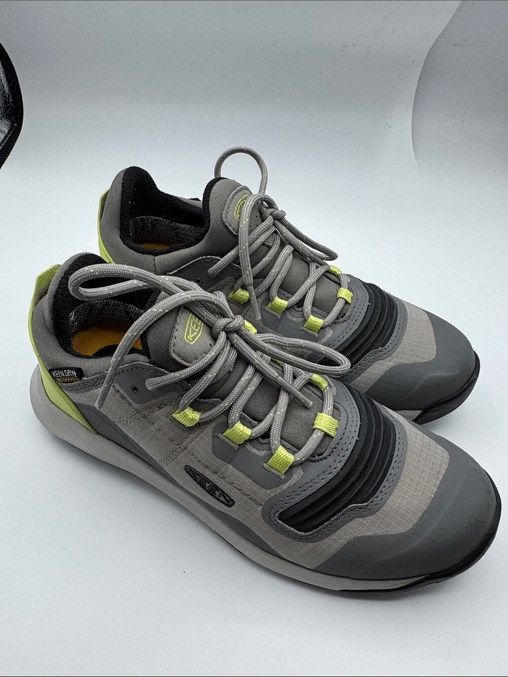 Keen Hiking Sneakers - Women’s 6